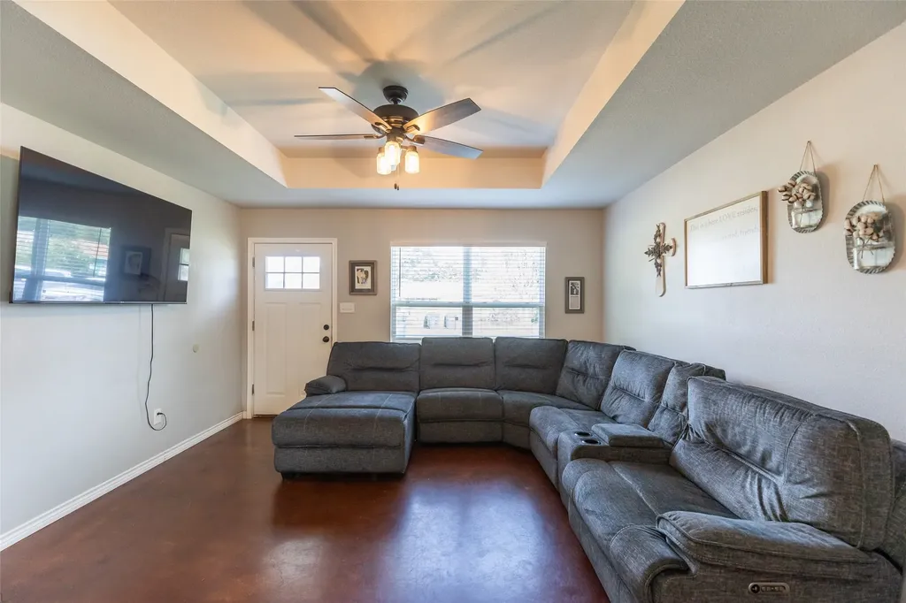 202 Greenmeadow Lane Clyde TX 79510