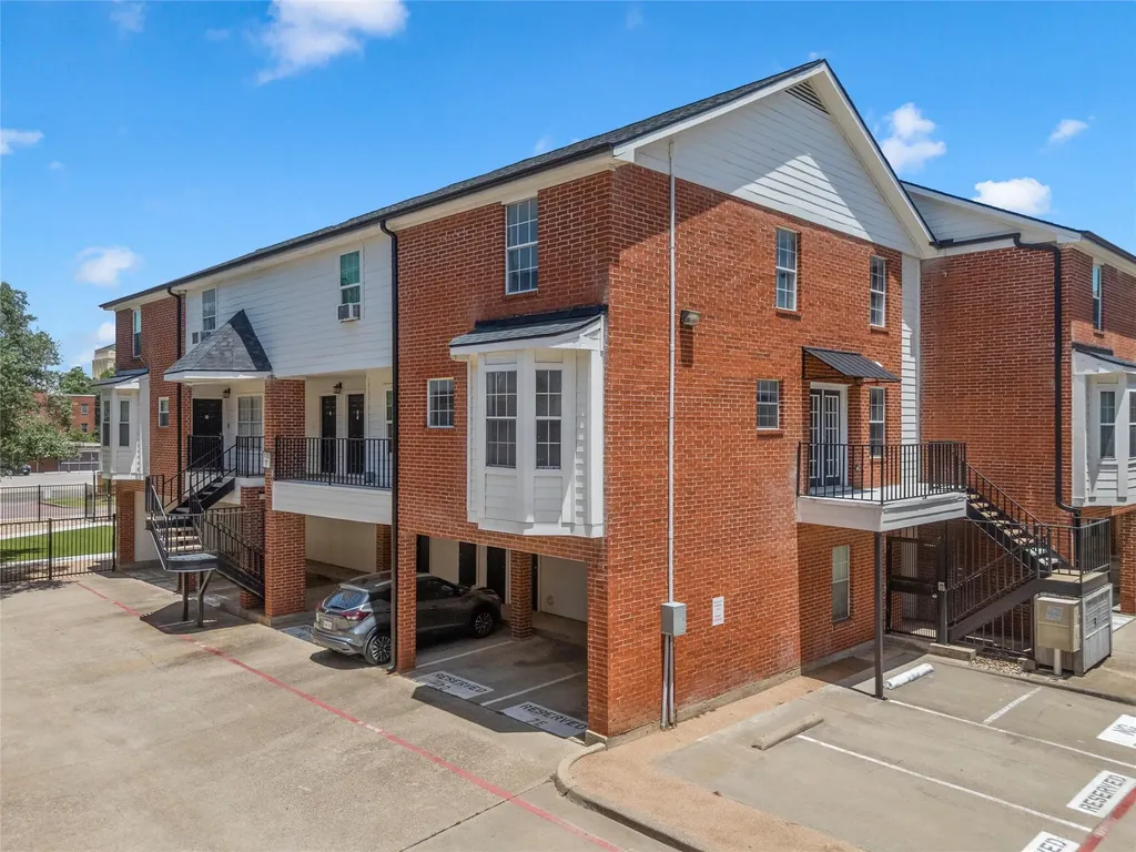 600 Bagby Avenue Waco TX 76706