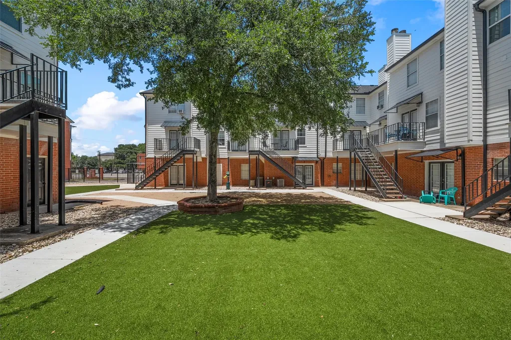 600 Bagby Avenue Waco TX 76706