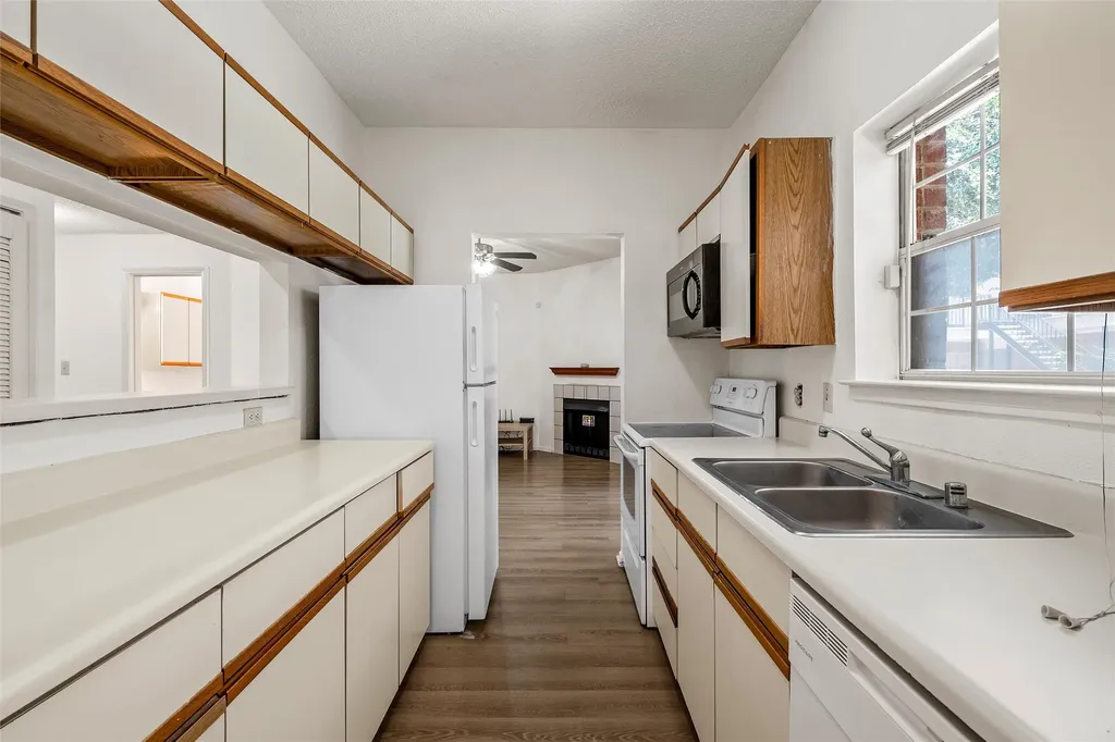 600 Bagby Avenue Waco TX 76706