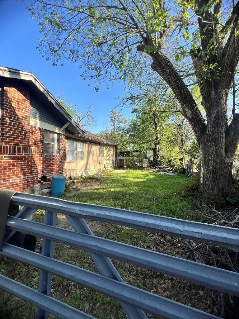 3208 Knox Street Fort Worth TX 76119
