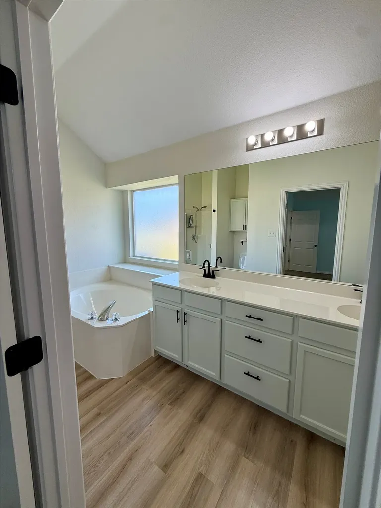 309 Catherine Street Joshua TX 76058