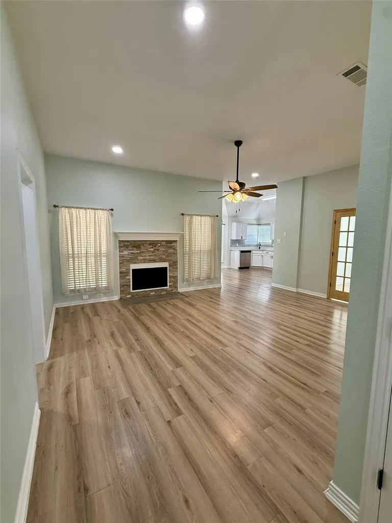 309 Catherine Street Joshua TX 76058