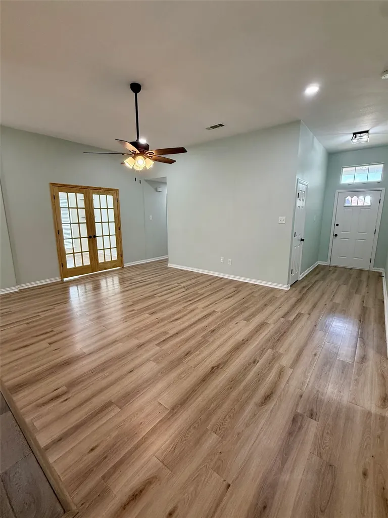 309 Catherine Street Joshua TX 76058