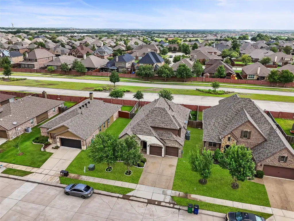 512 Alice Lane Fate TX 75189