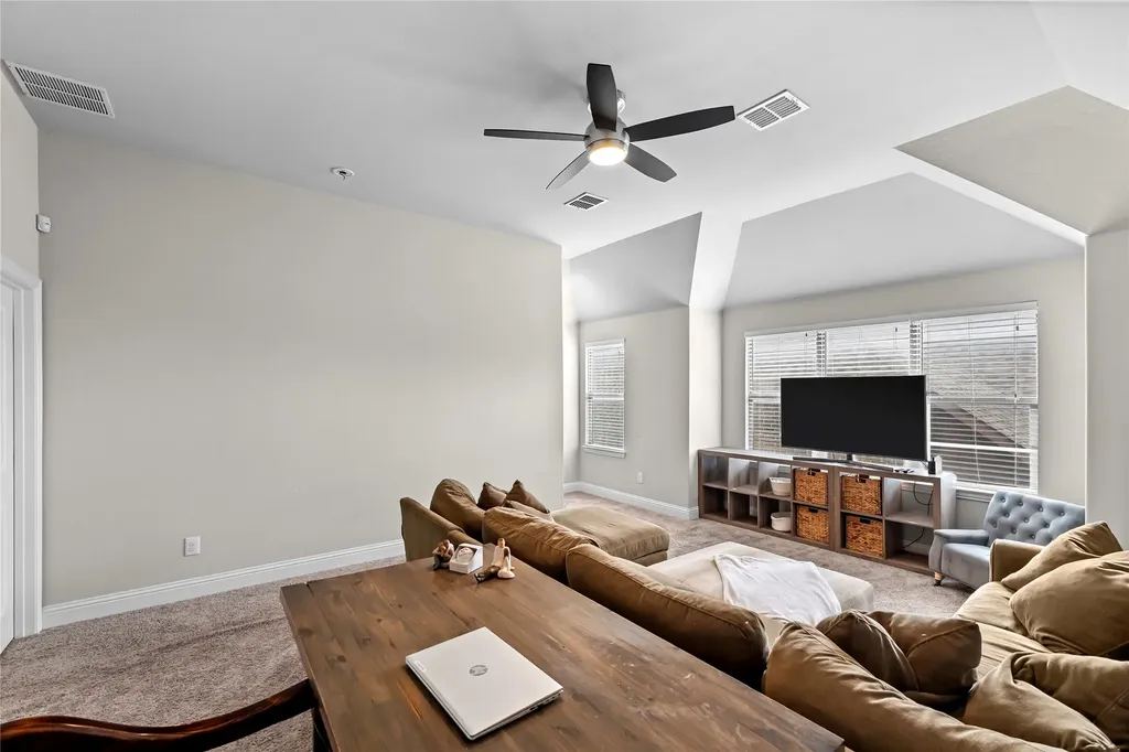 512 Alice Lane Fate TX 75189