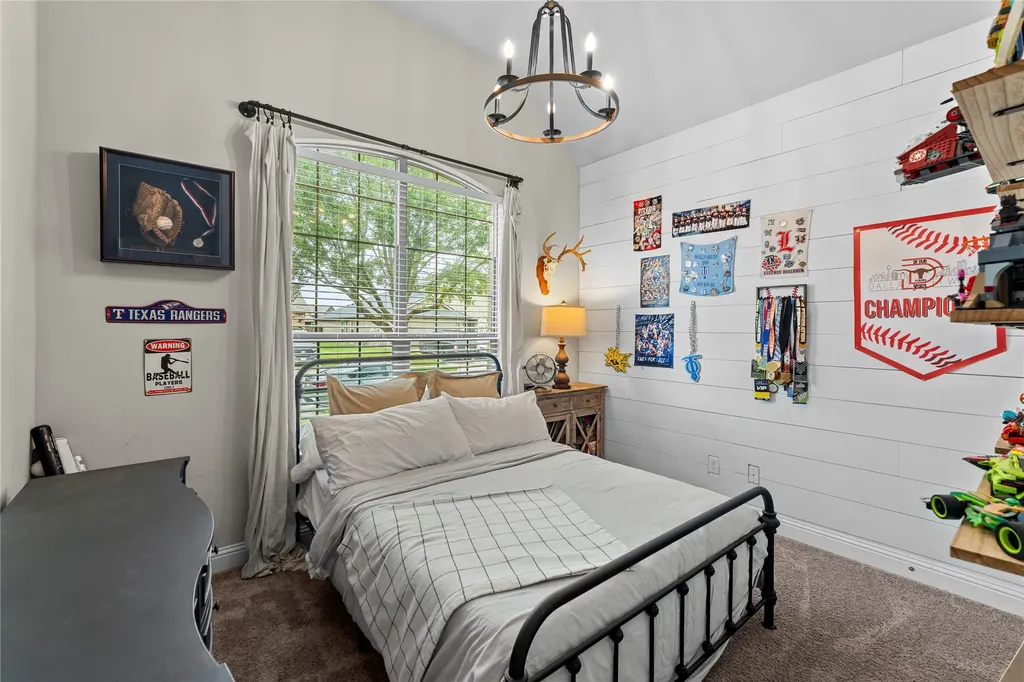 512 Alice Lane Fate TX 75189