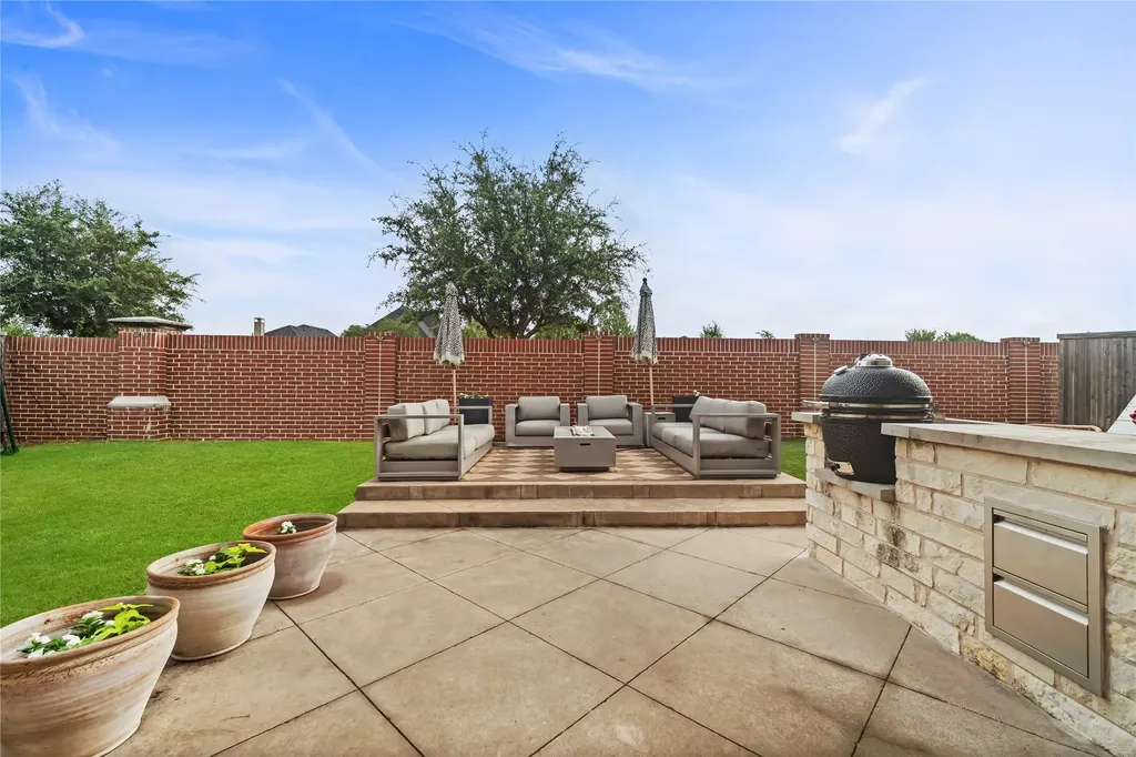 512 Alice Lane Fate TX 75189