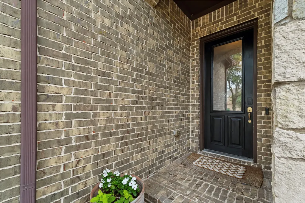 512 Alice Lane Fate TX 75189