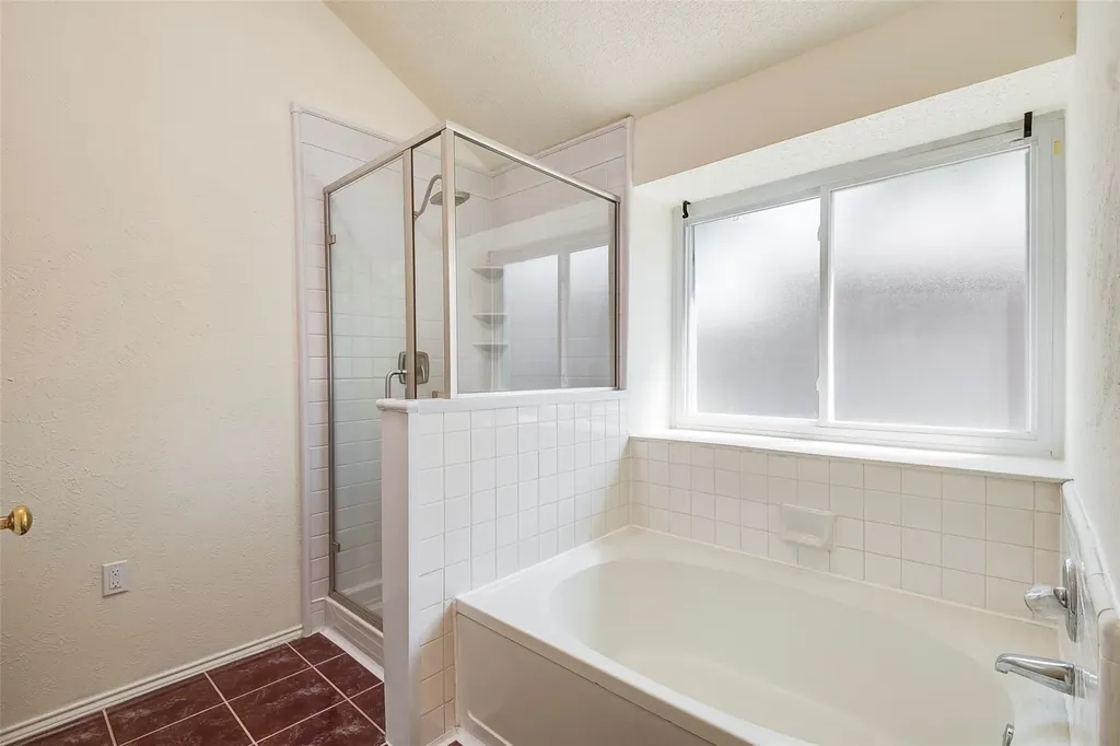 6304 Brookcrest Drive Arlington TX 76018