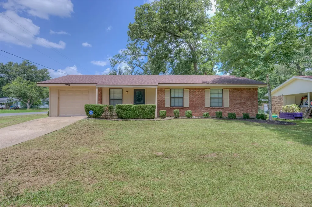 296 W. Birch Blanchard LA 71107