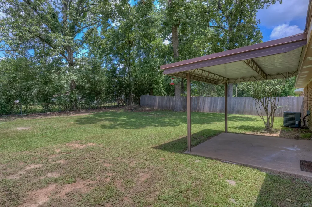 296 W. Birch Blanchard LA 71107