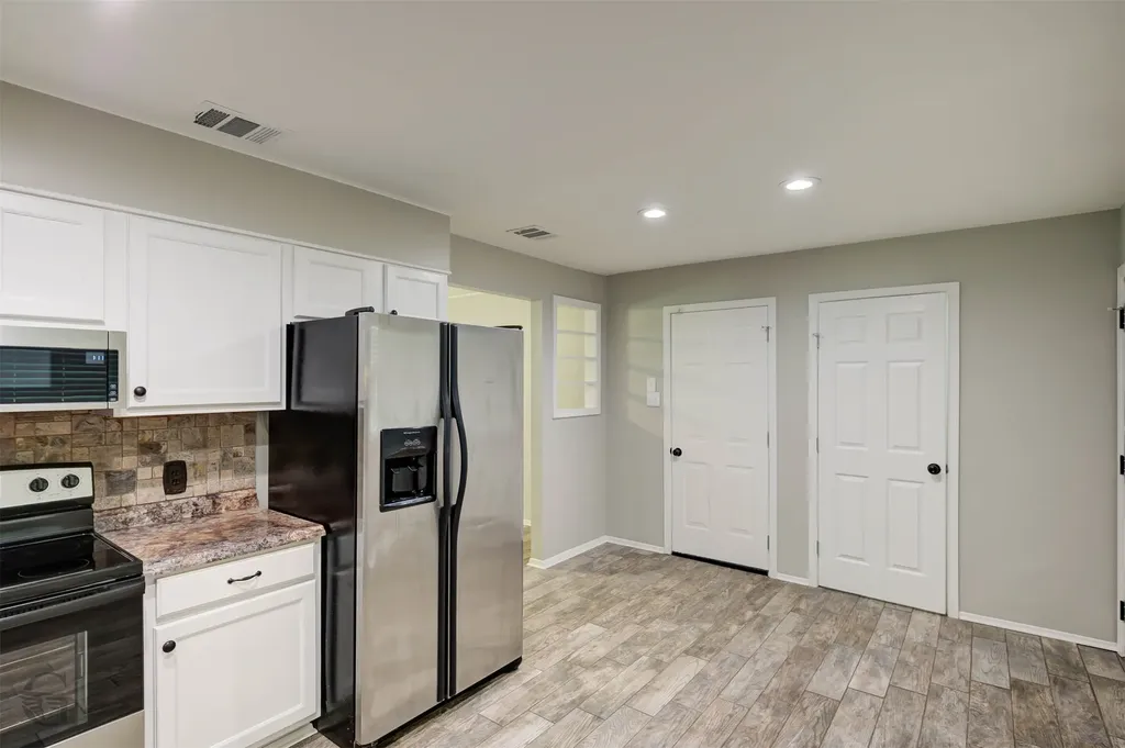296 W. Birch Blanchard LA 71107