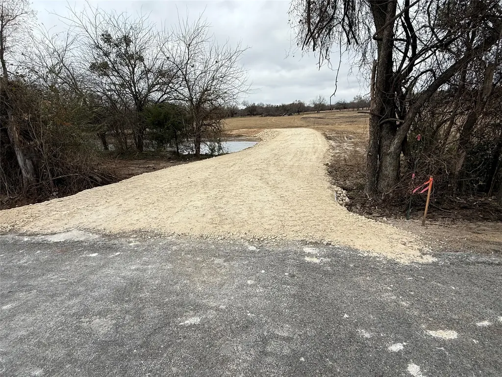 724 County Road 909 Joshua TX 76058