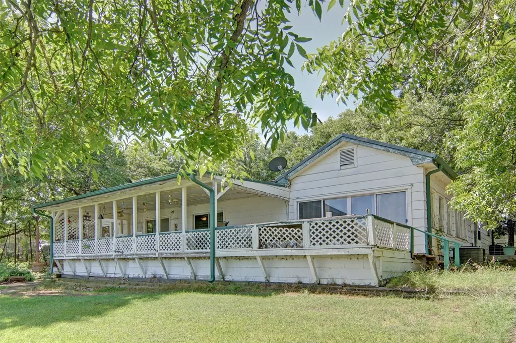 151 Rock Creek Loop Possum Kingdom Lake TX 76449