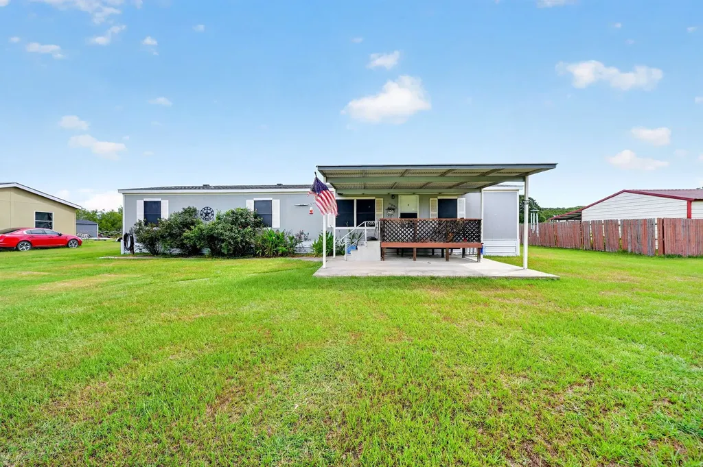 5033 Timarron Drive Scurry TX 75158