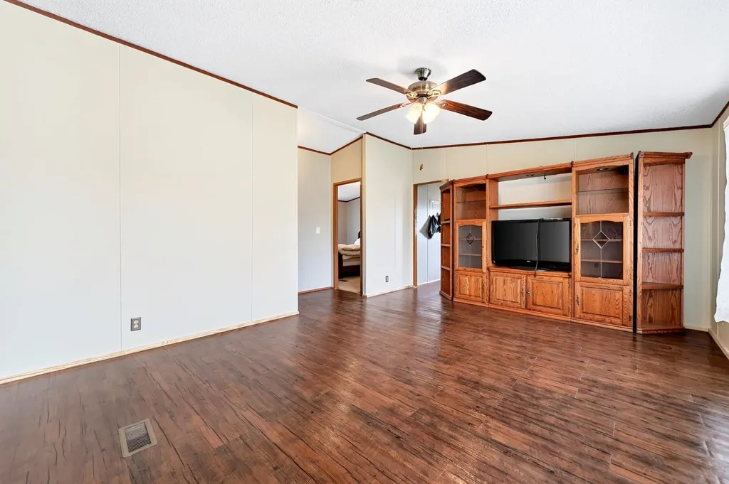 5033 Timarron Drive Scurry TX 75158