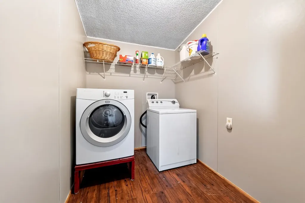 5033 Timarron Drive Scurry TX 75158