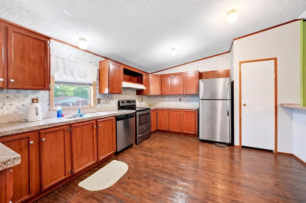 5033 Timarron Drive Scurry TX 75158