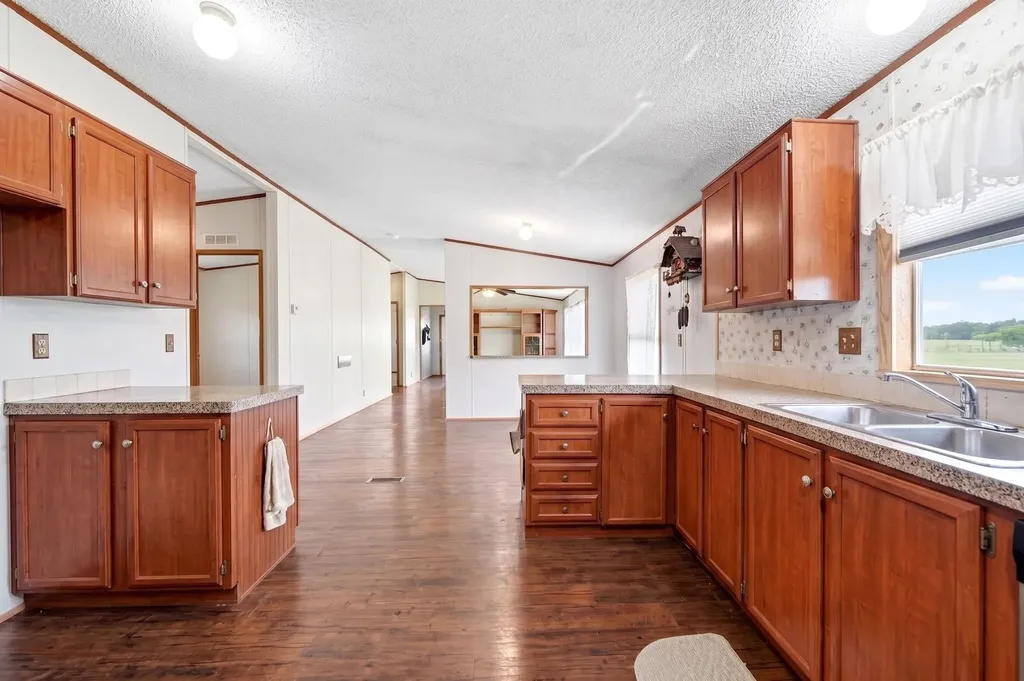 5033 Timarron Drive Scurry TX 75158