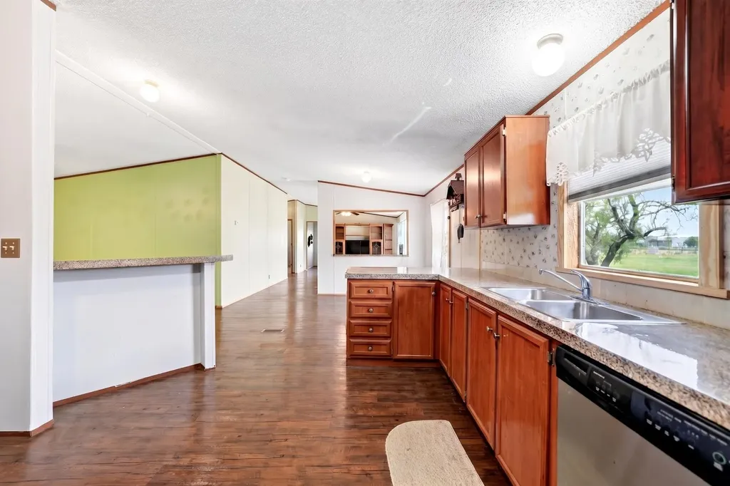 5033 Timarron Drive Scurry TX 75158