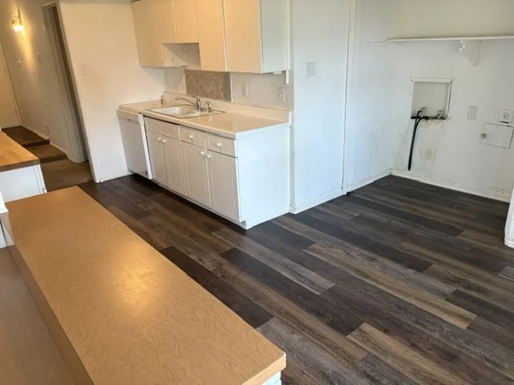 3560 High Bluff Dallas TX 75234