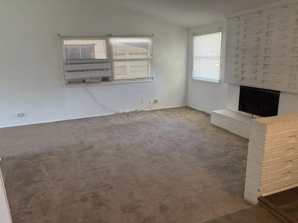 3560 High Bluff Dallas TX 75234
