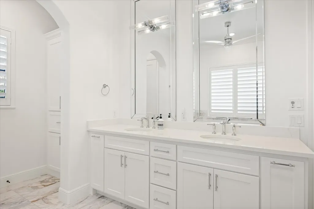 1001 Quarry Court Granbury TX 76048