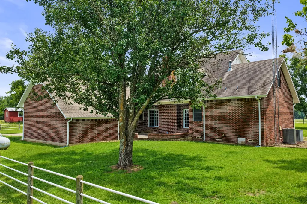 2199 County Road 3150 Cookville TX 75558