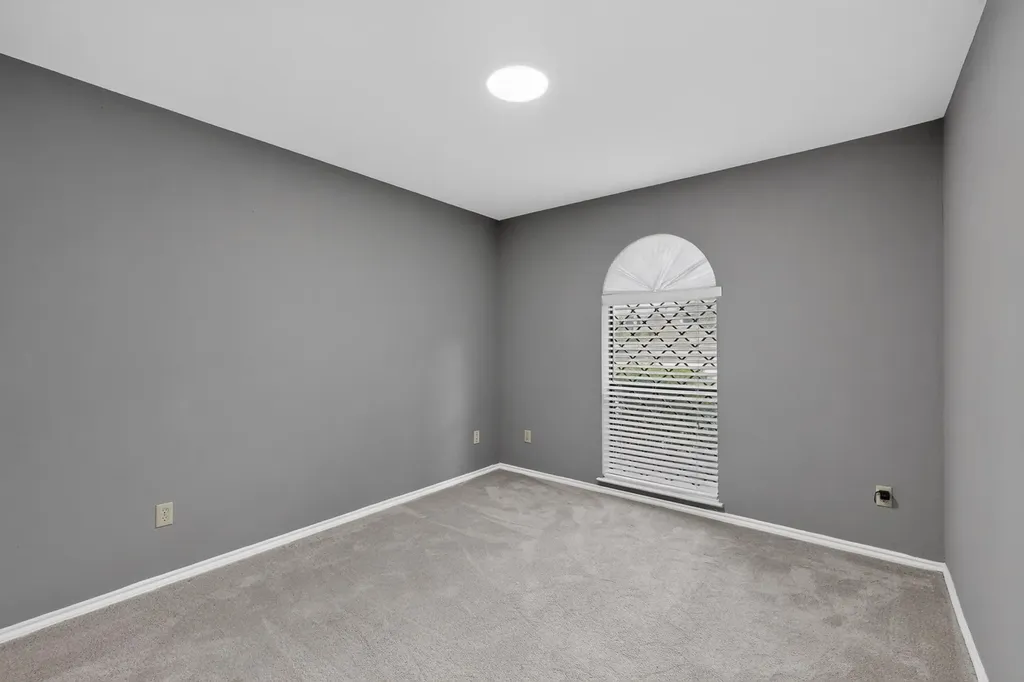 4902 Van Ness Street Garland TX 75043