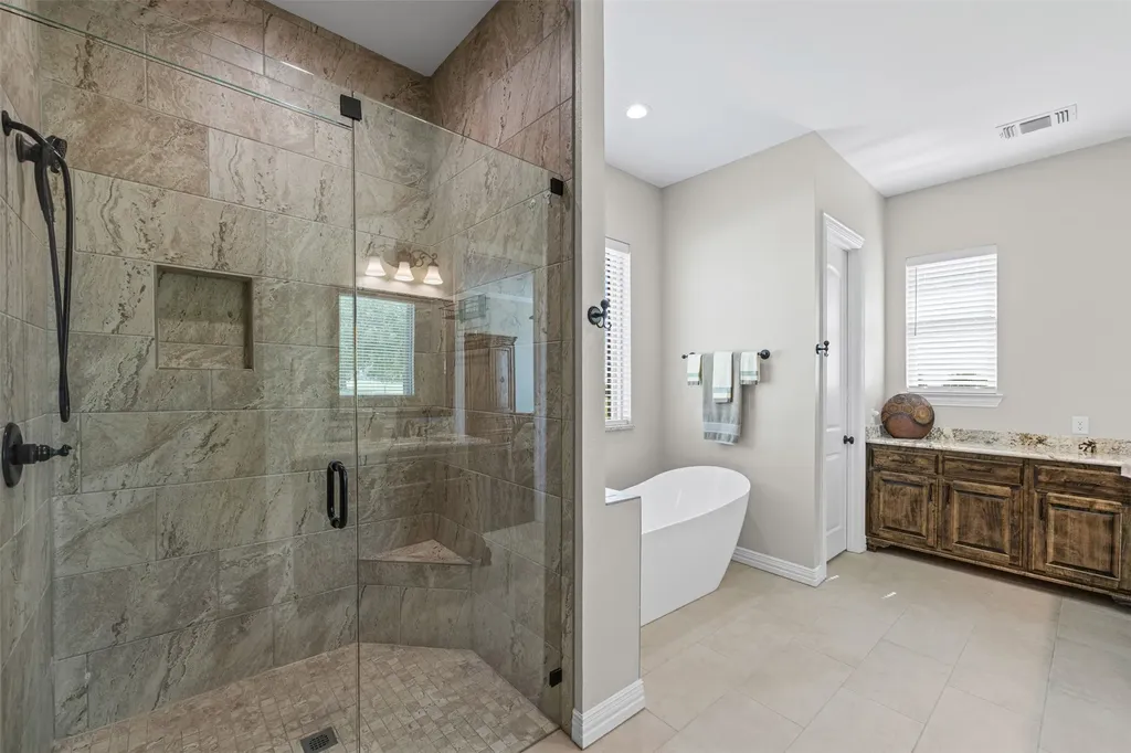 511 Alsdorf Road Ennis TX 75119