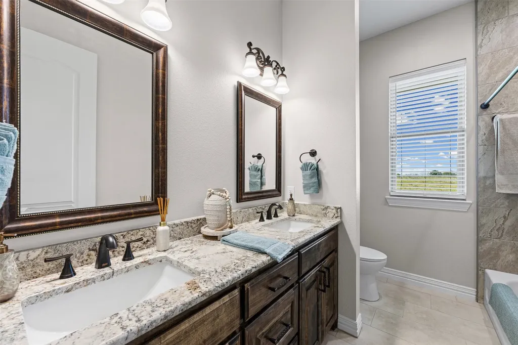 511 Alsdorf Road Ennis TX 75119