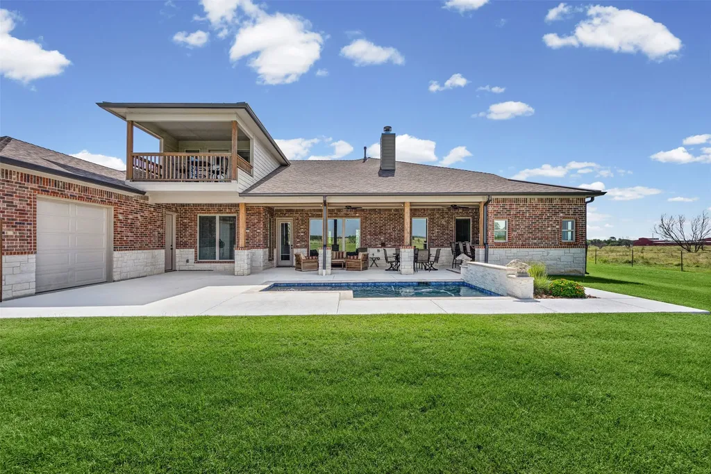 511 Alsdorf Road Ennis TX 75119