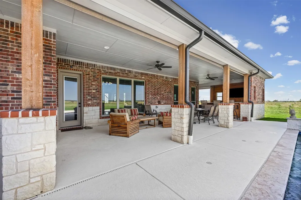 511 Alsdorf Road Ennis TX 75119