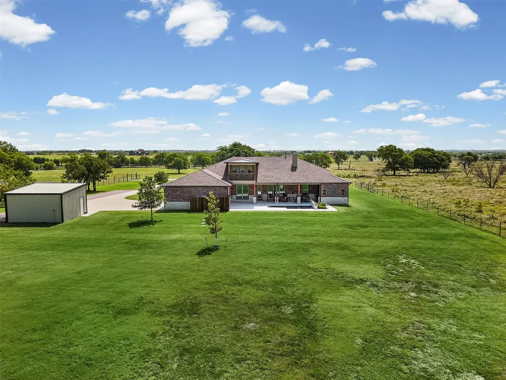 511 Alsdorf Road Ennis TX 75119