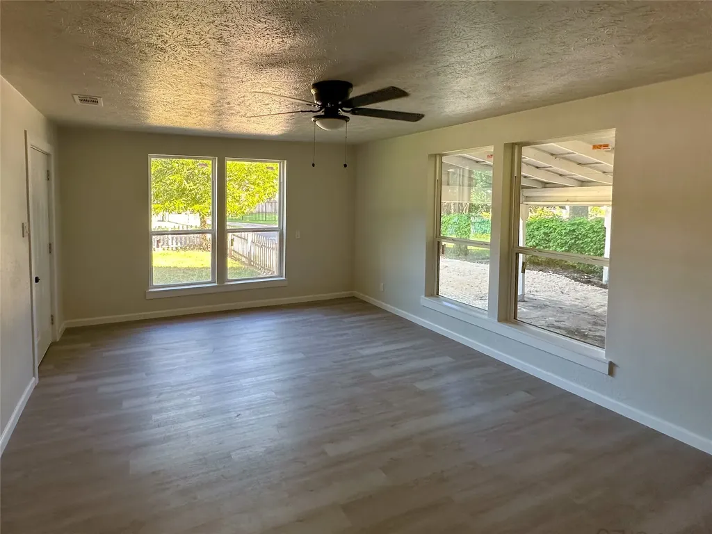 403 N Gaither Street Glen Rose TX 76043