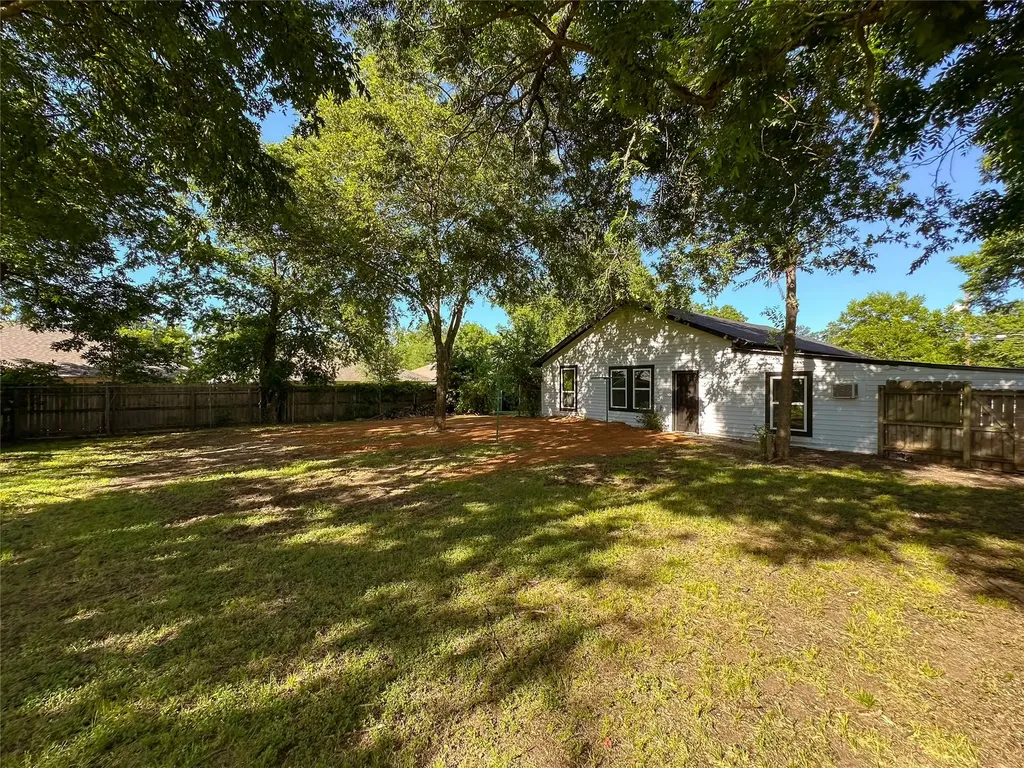 403 N Gaither Street Glen Rose TX 76043