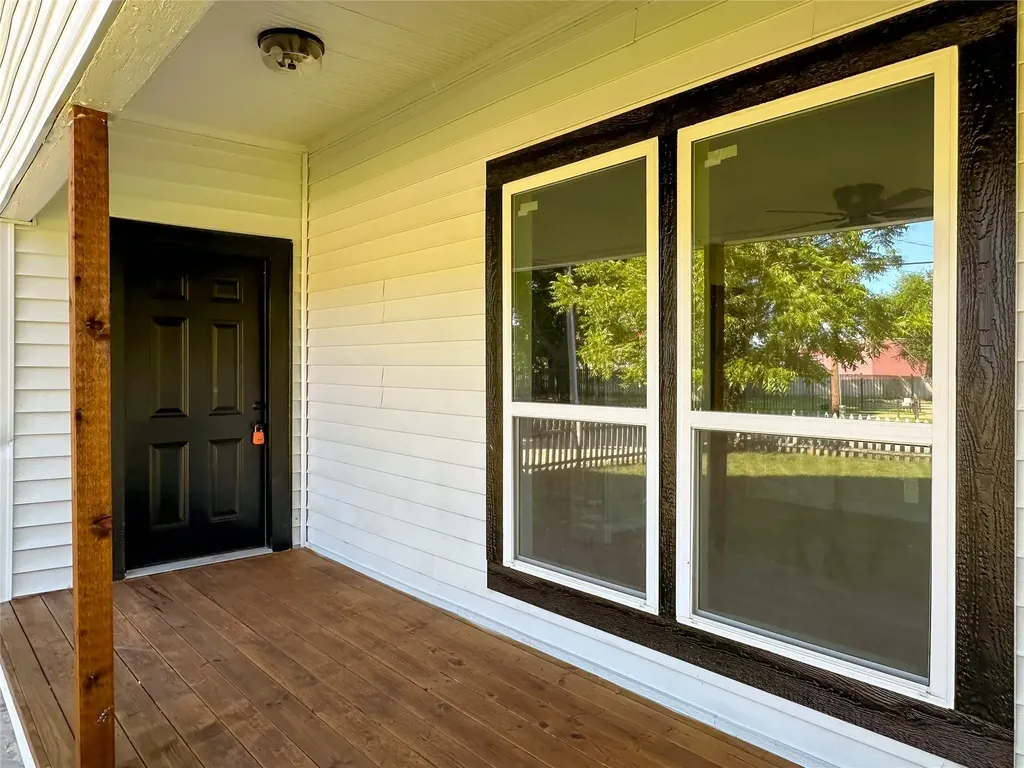 403 N Gaither Street Glen Rose TX 76043