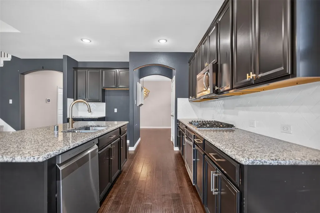 2066 Avondown Road Forney TX 75126