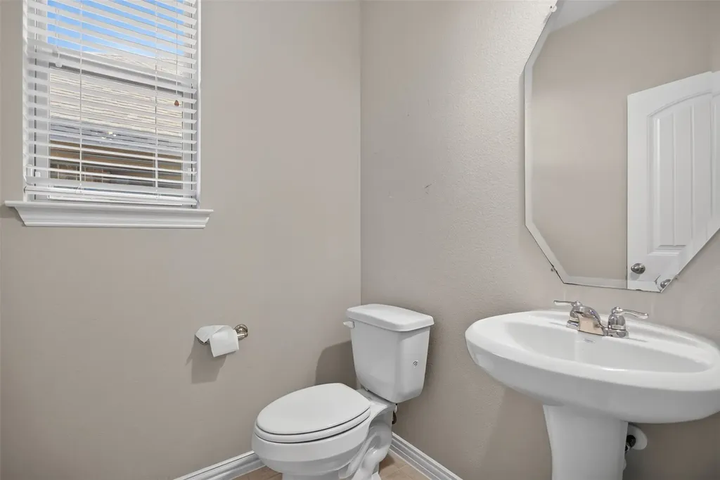 2066 Avondown Road Forney TX 75126