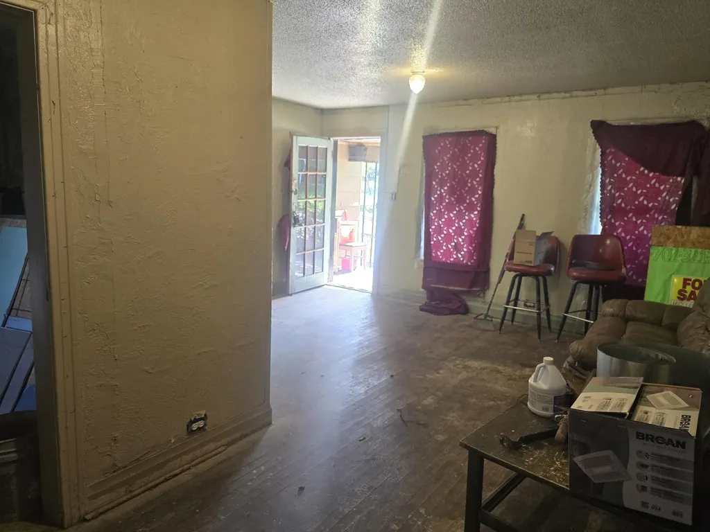 1303 Wesley Street Greenville TX 75401