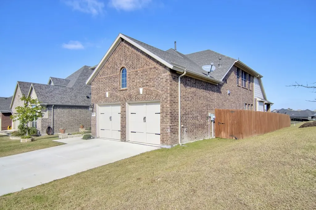 4213 Wilderness Pass Fort Worth TX 76262