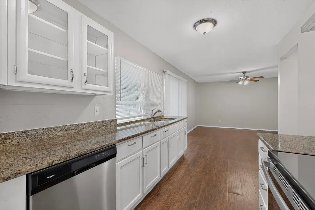 433 Solitude Drive Garland TX 75043