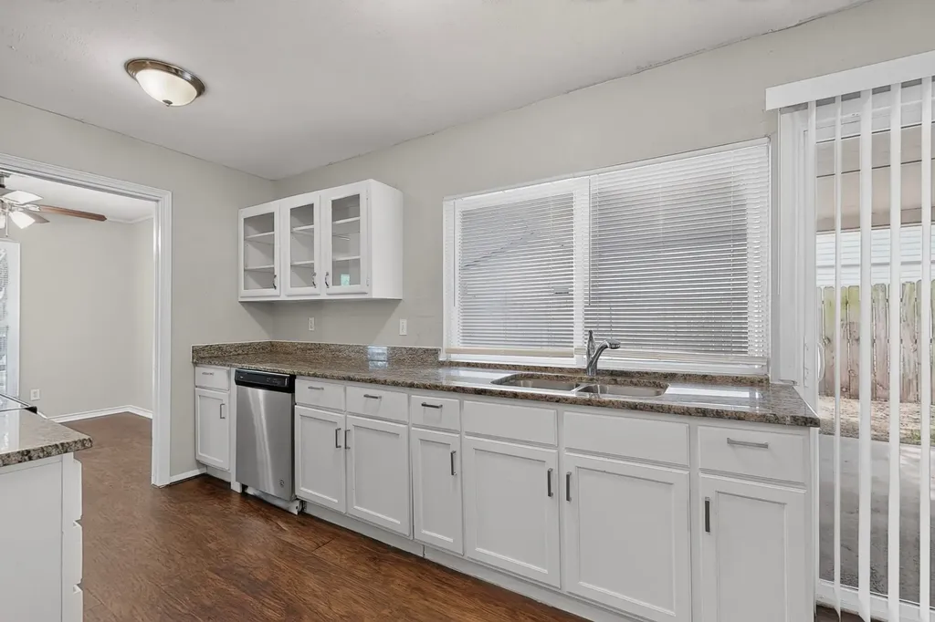 433 Solitude Drive Garland TX 75043