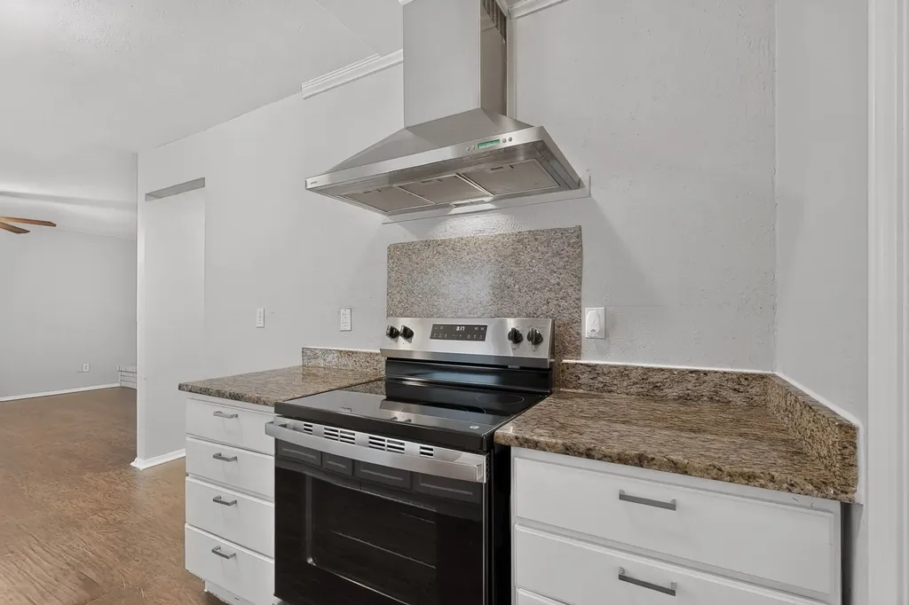 433 Solitude Drive Garland TX 75043