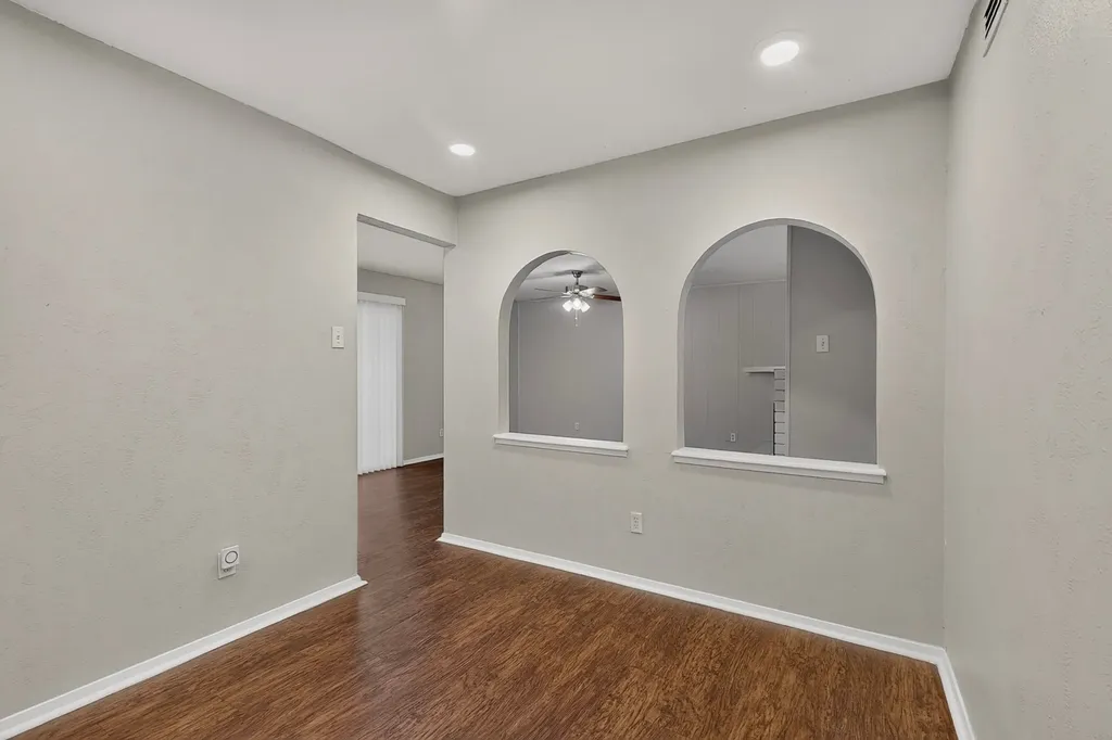 433 Solitude Drive Garland TX 75043