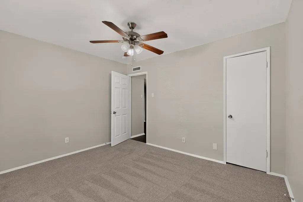 433 Solitude Drive Garland TX 75043