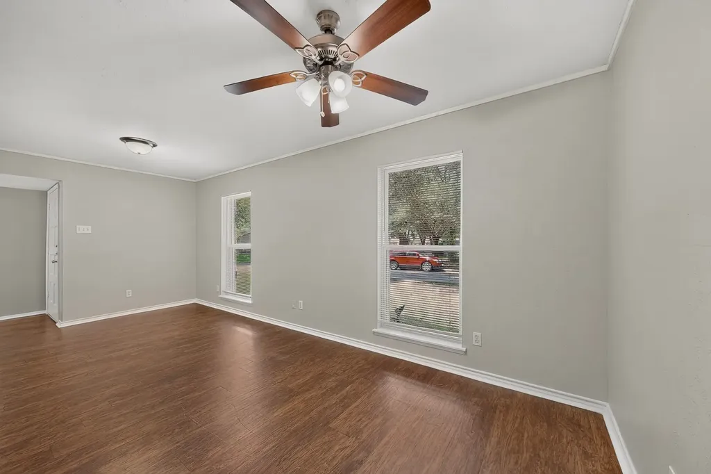 433 Solitude Drive Garland TX 75043