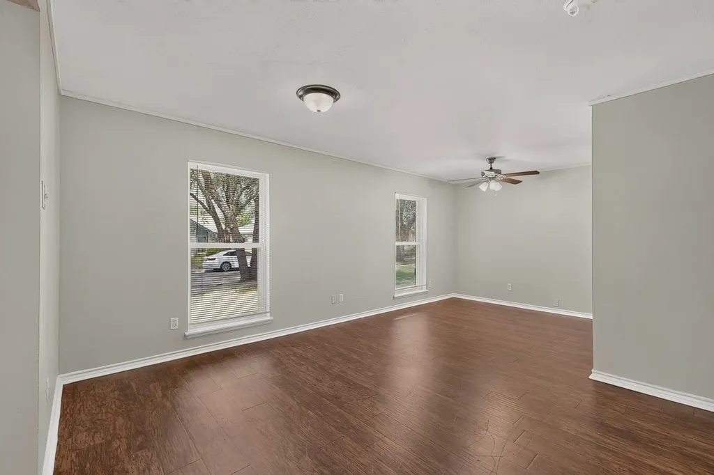 433 Solitude Drive Garland TX 75043