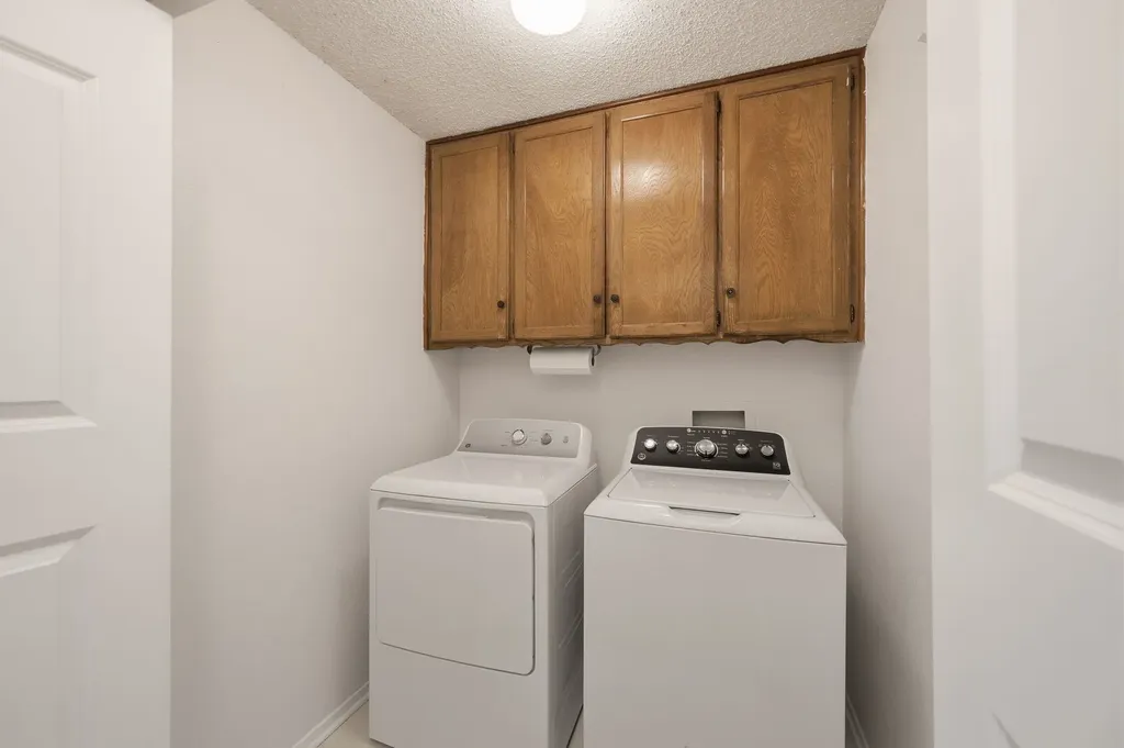 5524 Wood View Street North Richland Hills TX 76180